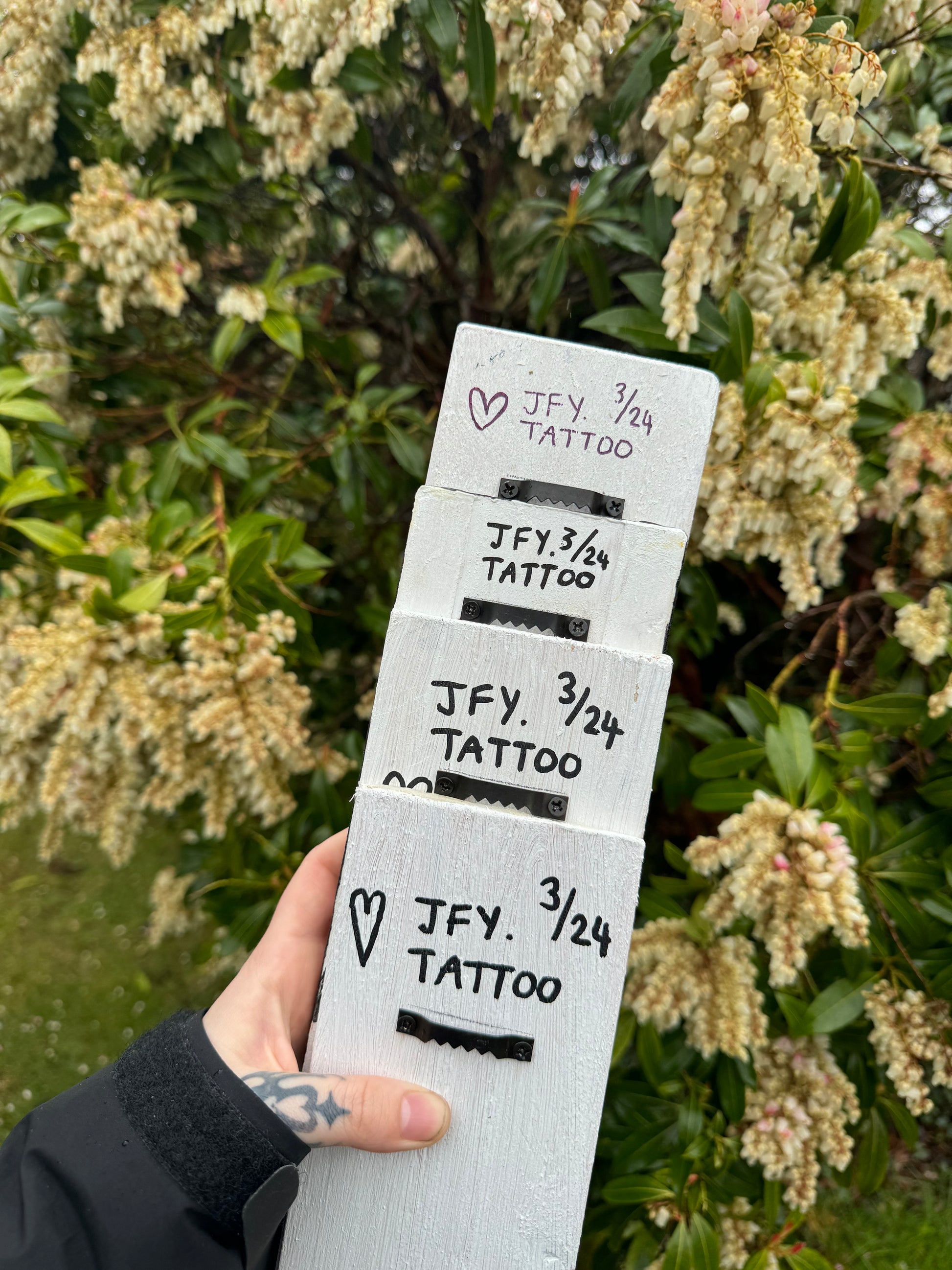 hanging plant tattoo Traditional flowers wood hanging – JFY.TATTOO